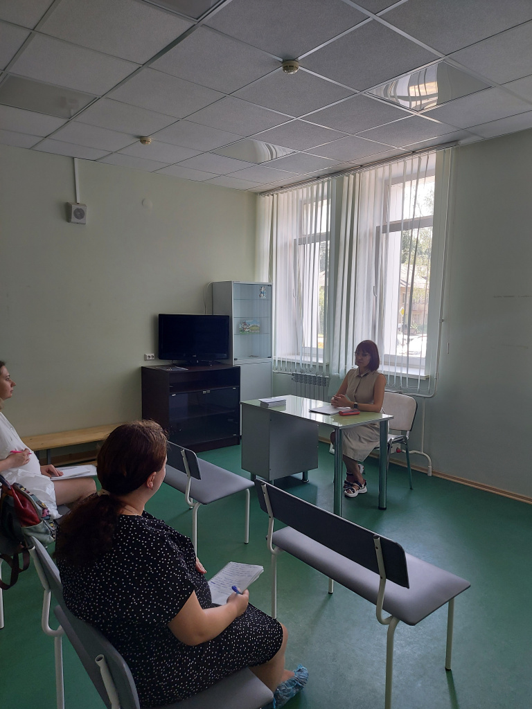 фото семинар.jpg